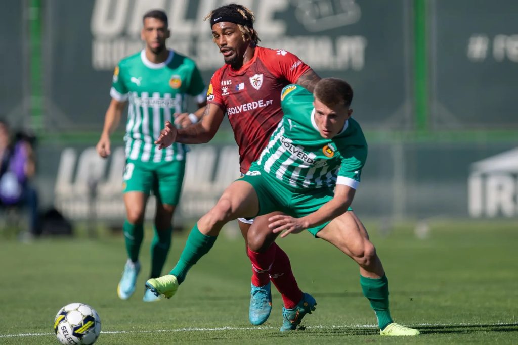 Nhận định soi kèo Rio Ave vs Santa Clara lúc 21h30 ngày 18/4/2025 nhan-dinh-soi-keo-rio-ave-vs-santa-clara-luc-21h30-ngay-18-4-2025-1