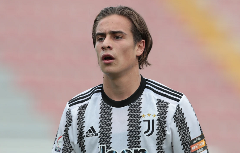 chelsea-chi-khung-quyet-chieu-mo-tai-nang-tre-juve