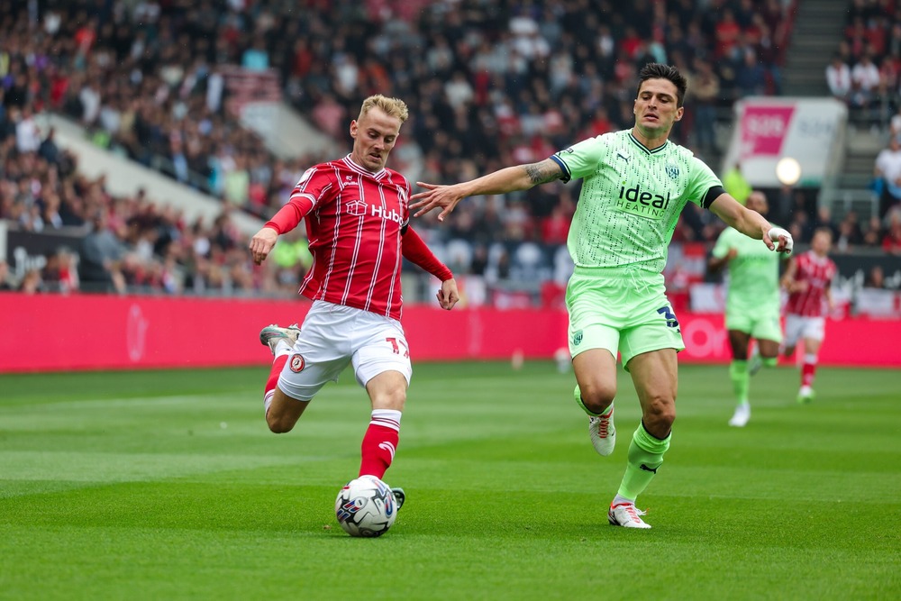 Nhận định soi kèo West Bromwich Albion vs Bristol City lúc 22h00 ngày 26/12/2025