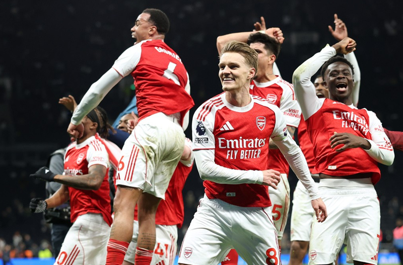 niem-tin-cua-ian-wright-arsenal-du-suc-ap-dao-chelsea-tai-emirates